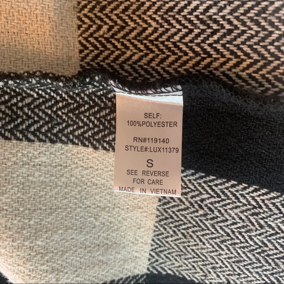 🔥 Favlux Buffalo Check Cardigan S 🔥 - Picture 3 of 3